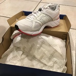 Reebok, white/silver/magenta, size 9